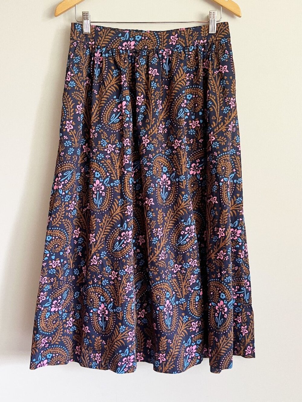 Boden Skirt Size 8 US Paisley Floral Blue Pink Long Pockets Pull On 100% Cotton